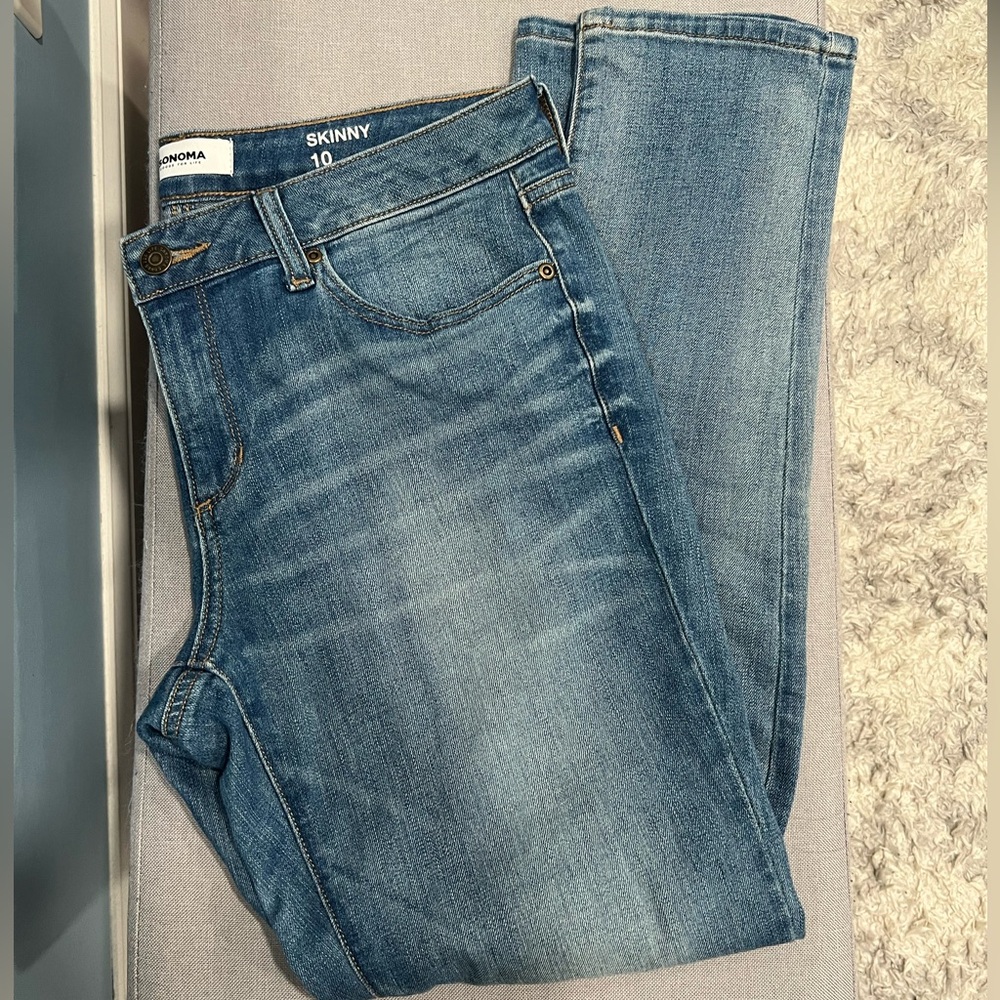 Women’s Skinny Jeans